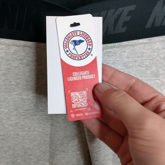 NWT Nike OSU Buckeyes Tight Fit High Rise Leggings, size XL - Picture 5 of 11